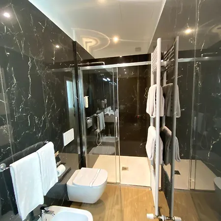 Gallery 4* Верона