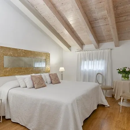 Gallery Πανσιόν