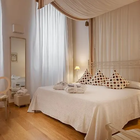 Πανσιόν Gallery 4*