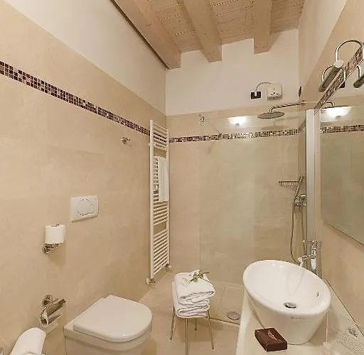 Gallery Gæstehus 4*